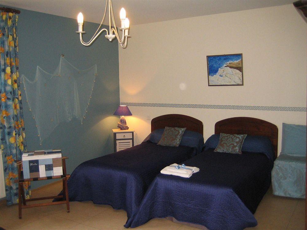 Chambre D'Hotes Domaine Le Castagne Auch Bagian luar foto