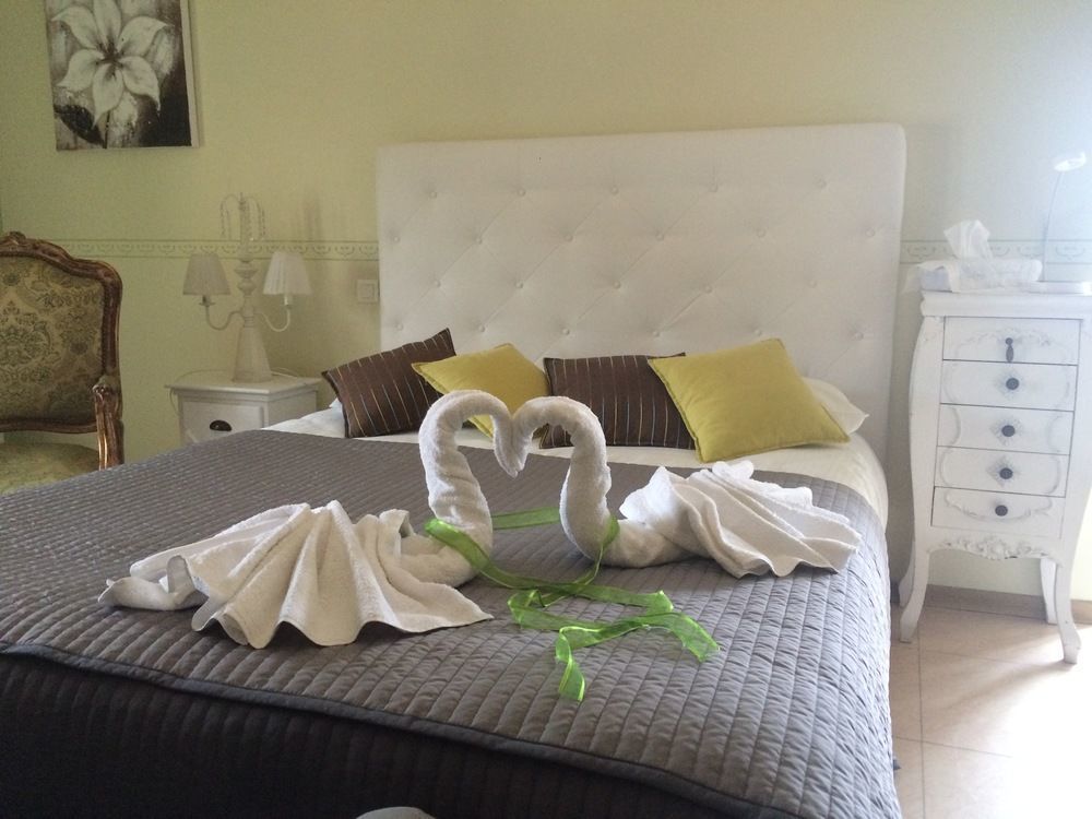 Chambre D'Hotes Domaine Le Castagne Auch Bagian luar foto